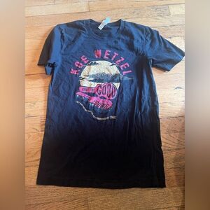 Koe Wetzel Graphic T-Shirt with Red and Tan Design